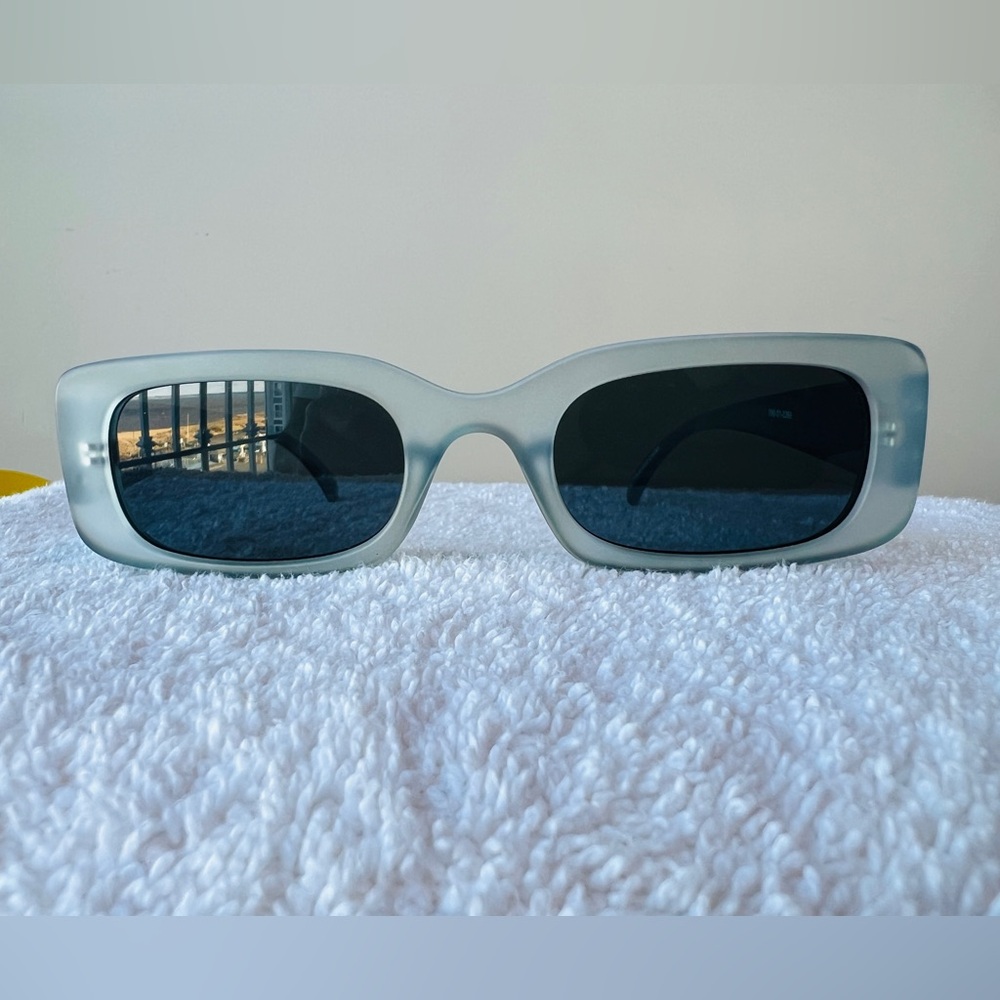 Men’s / Unisex ➡️ Two Rectangular Sunglasses - Black & Light Blue - Picture 5 of 10